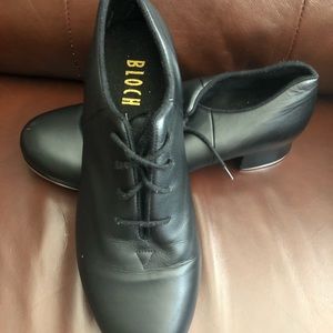 Bloch black adult tap shoes size 9.5